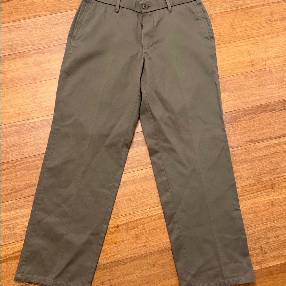 34x30 Haggar Men’s Classic Fit Brown Taupe Dress Pants